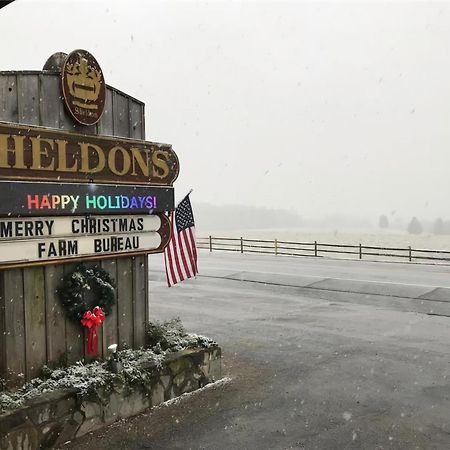 Oyo Sheldon'S Motel And Restaurant Keysville Exterior foto
